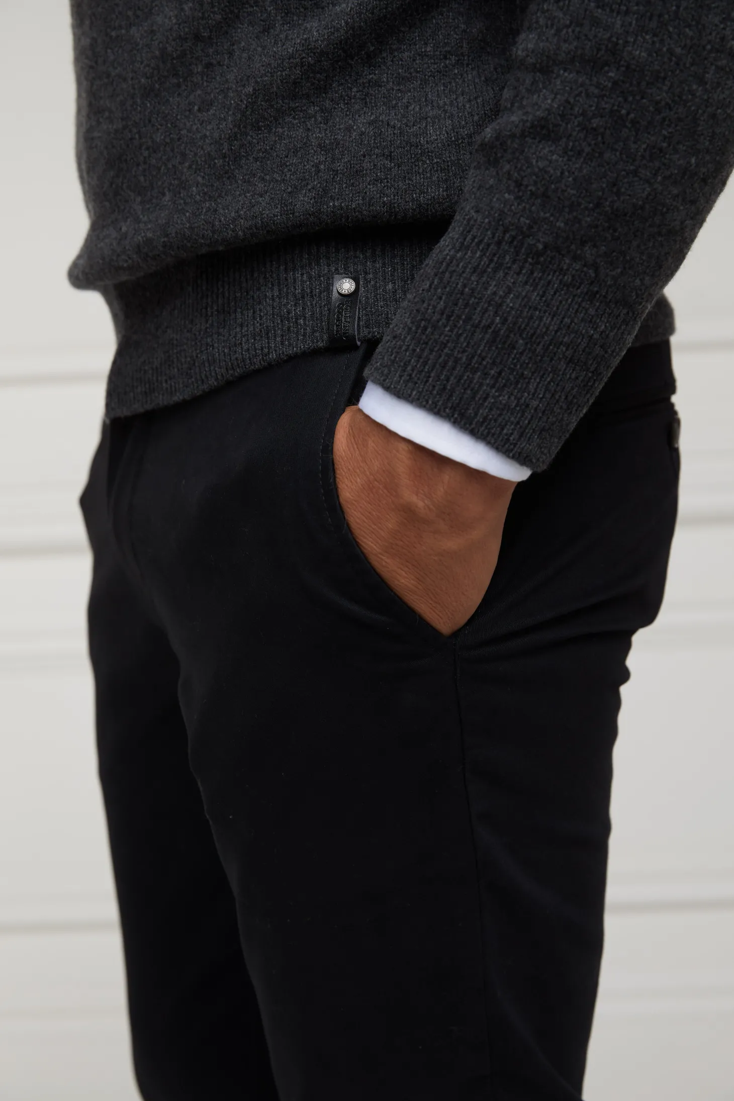 Byron Crew Neck Knit (Charcoal)