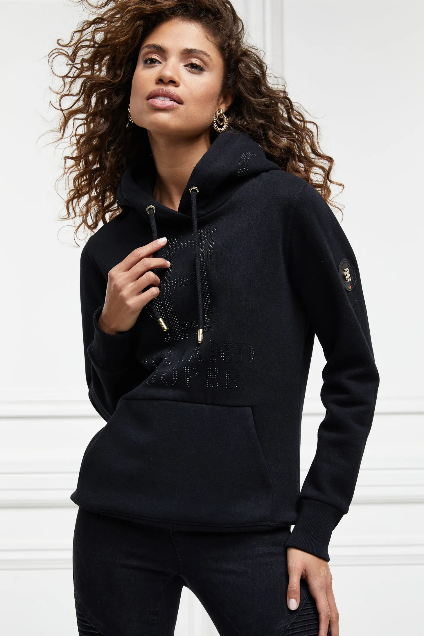 Essential Hoodie (Black)
