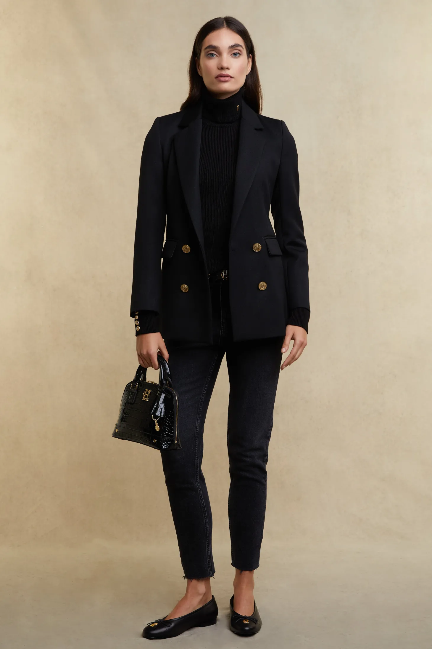 Painswick Roll Neck (Black)