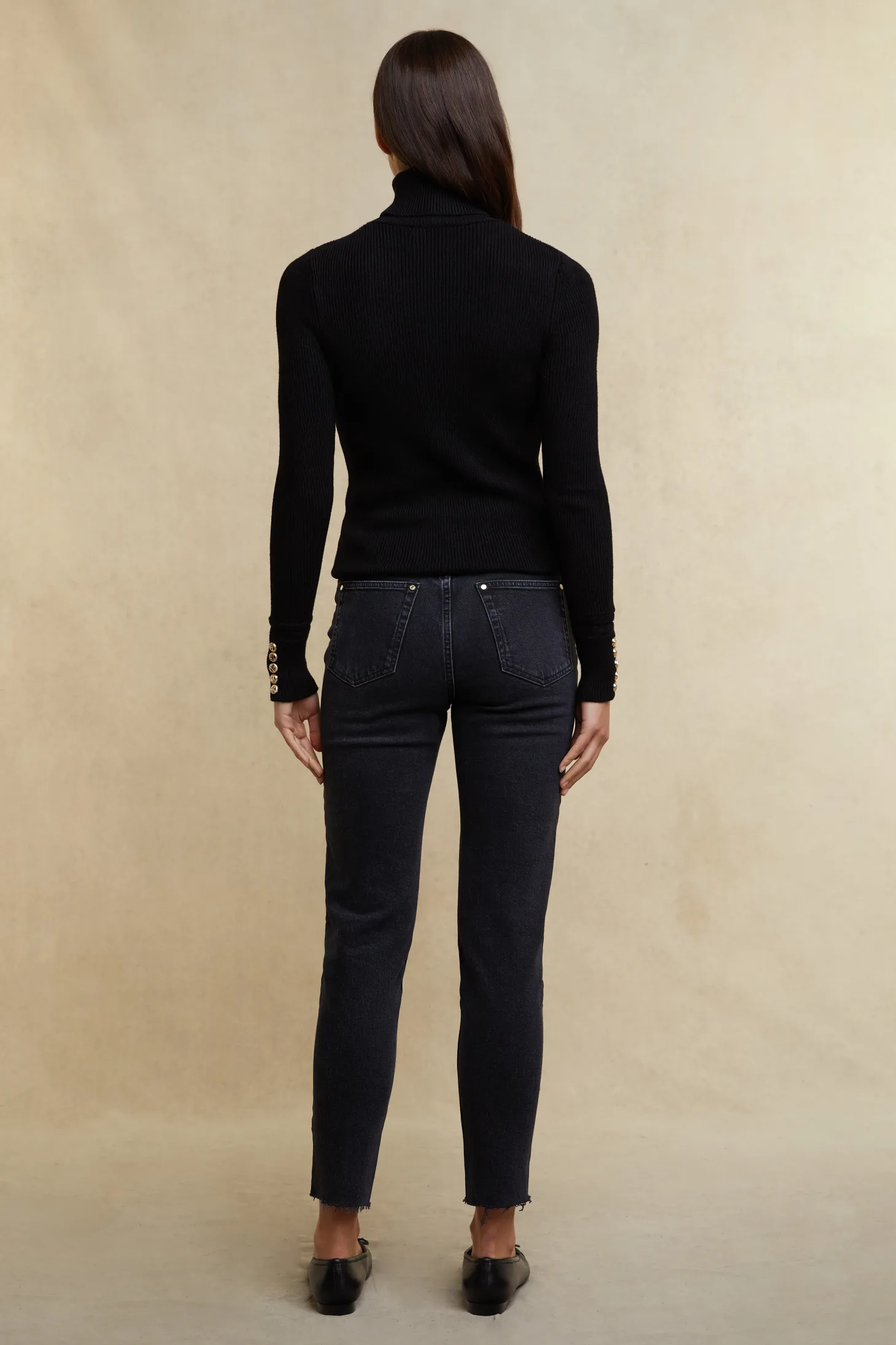 Painswick Roll Neck (Black)