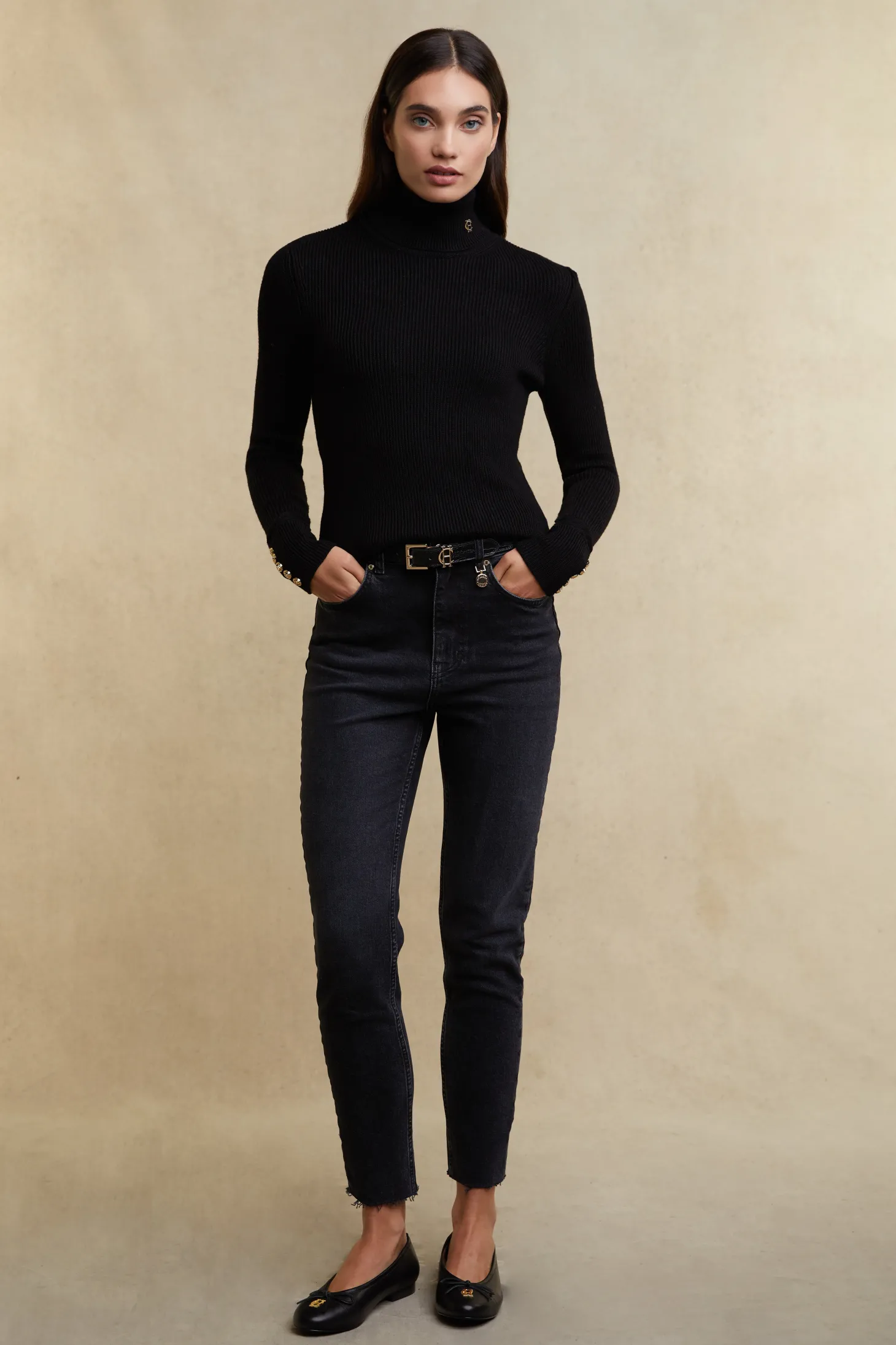 Painswick Roll Neck (Black)
