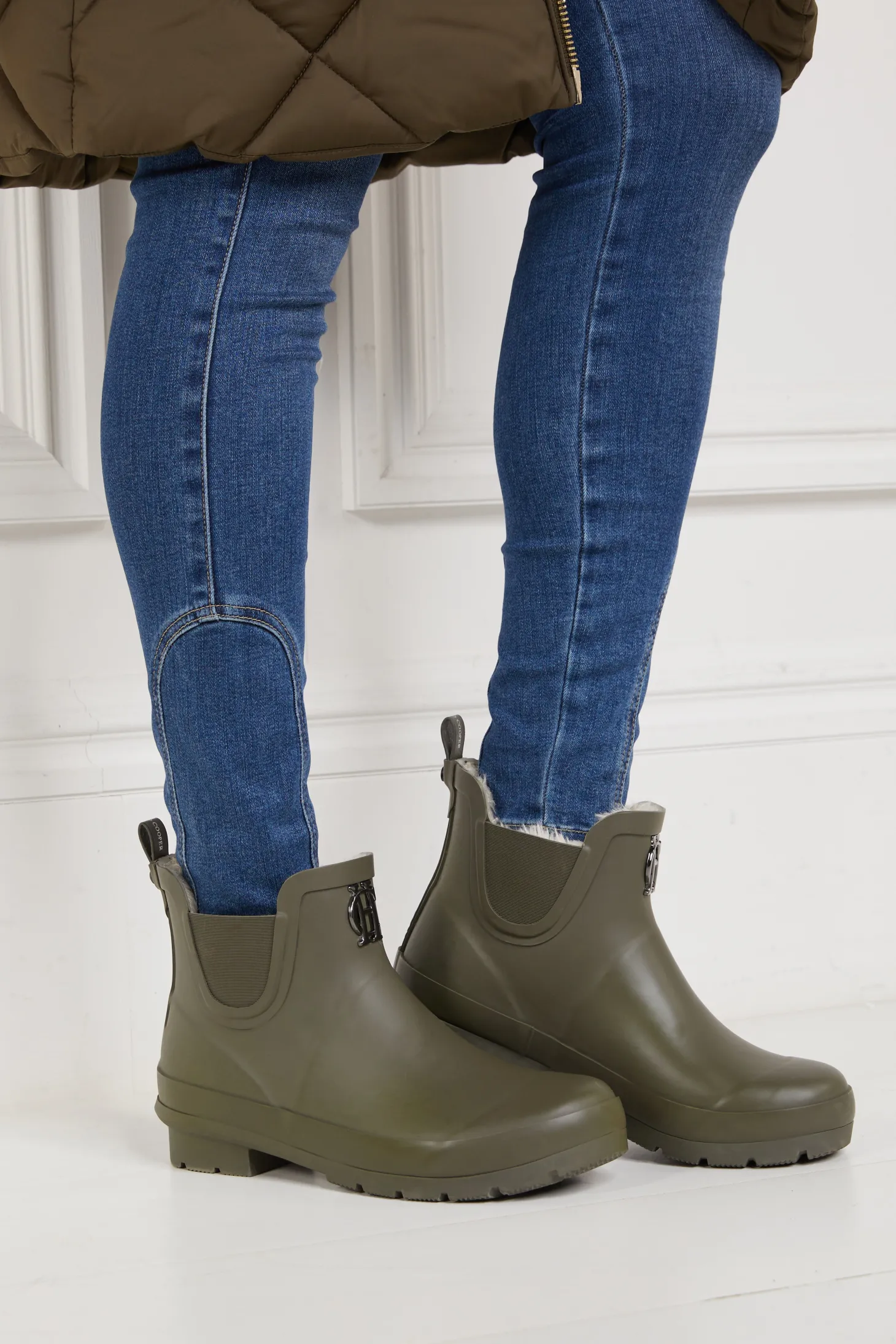 Rubber Chelsea Boot (Matte Green Gunmetal)