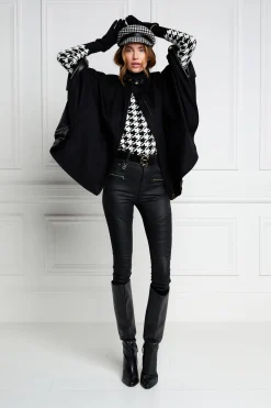 The Classic Cape (Black)