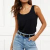 Vest (Black)